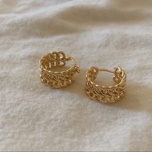 n e w | rare mini hoop earrings ✰ - Picture 2 of 4